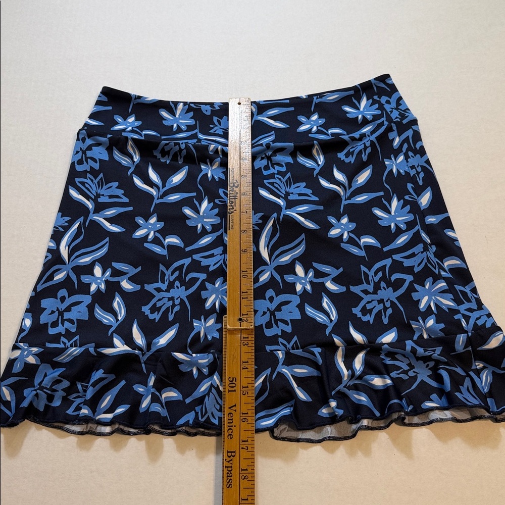 Golftini Move It Long Ruffle Skort - Picture 6 of 8